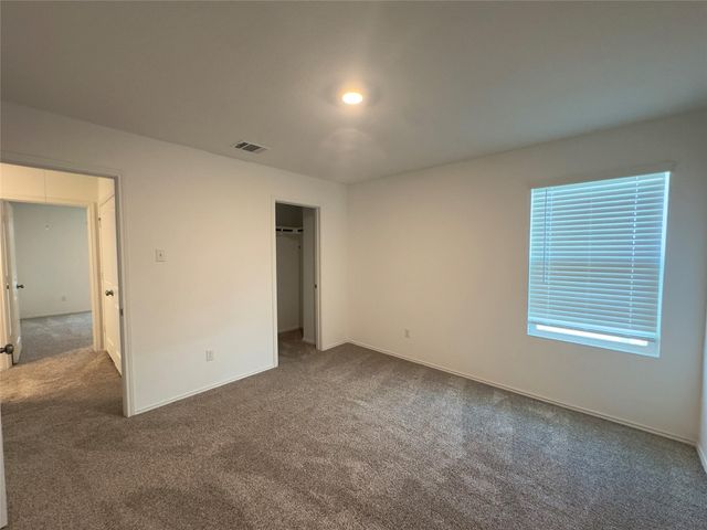 512 Gabbro GDNS, Maxwell, TX 78656