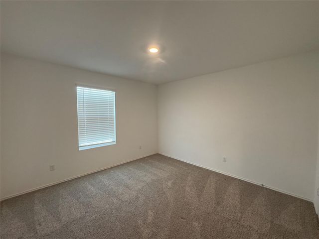 512 Gabbro GDNS, Maxwell, TX 78656