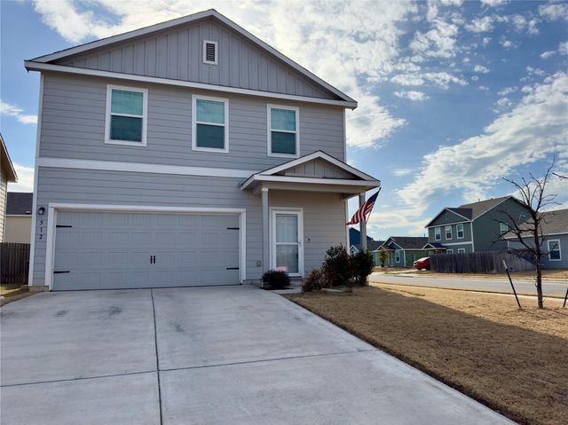 512 Gabbro GDNS, Maxwell, TX 78656