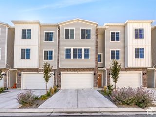 714 E GARDEN GROVE DR, Eagle Mountain, UT 84005