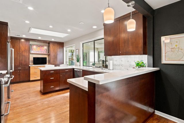 1904 Stoneridge RD, Austin, TX 78746