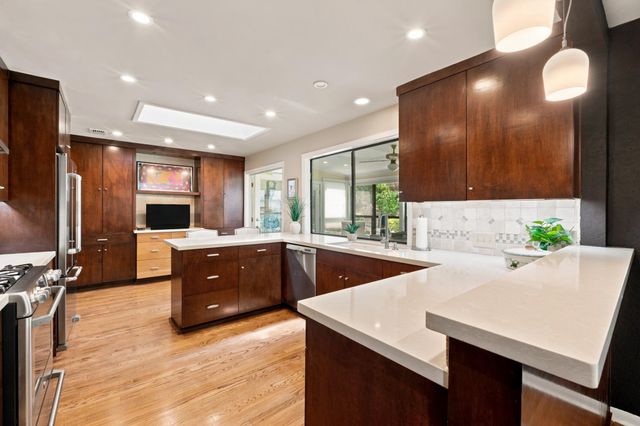 1904 Stoneridge RD, Austin, TX 78746