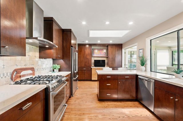 1904 Stoneridge RD, Austin, TX 78746