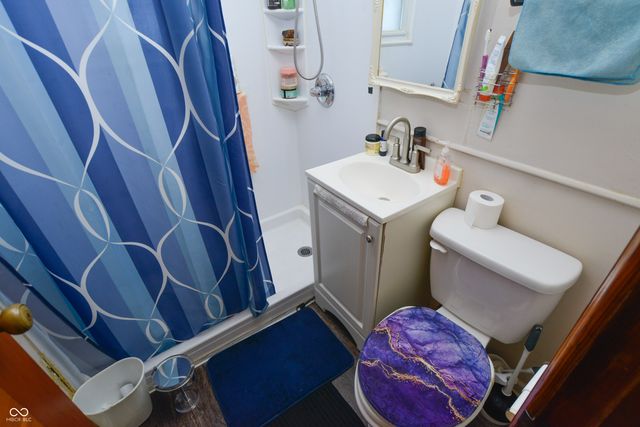 3915 Brookville Road, Indianapolis, IN 46201