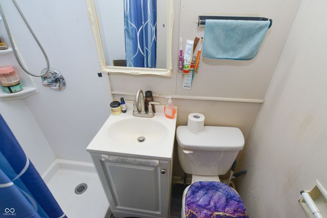 3915 Brookville Road, Indianapolis, IN 46201