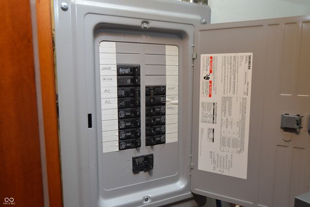 3915 Brookville Road, Indianapolis, IN 46201