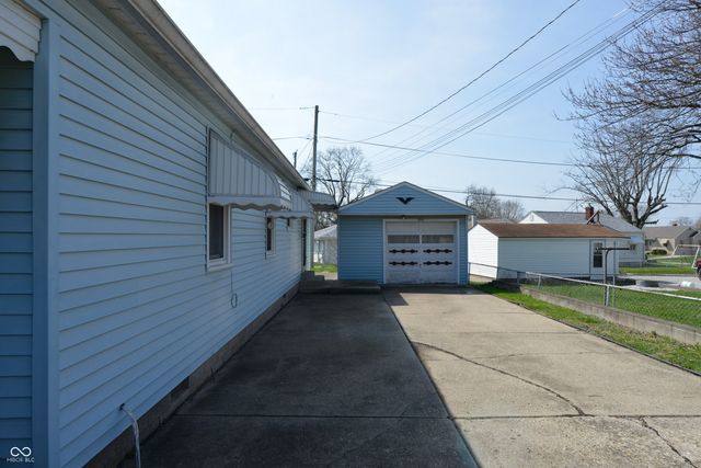 3915 Brookville Road, Indianapolis, IN 46201