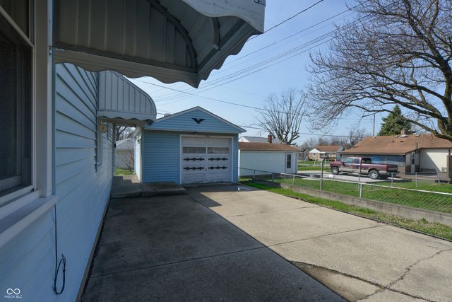 3915 Brookville Road, Indianapolis, IN 46201