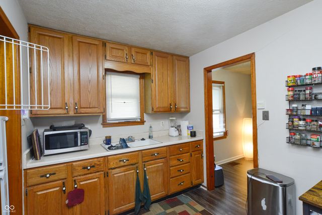 3915 Brookville Road, Indianapolis, IN 46201