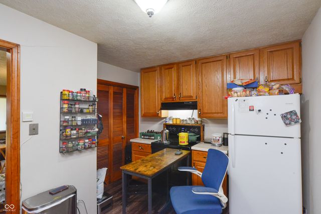 3915 Brookville Road, Indianapolis, IN 46201