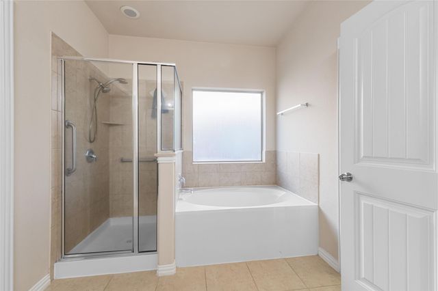 136 Wallin Farms DR, Hutto, TX 78634