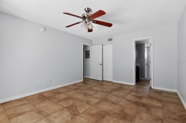 2016 ROYAL BAY BOULEVARD 103, Kissimmee, FL 34746