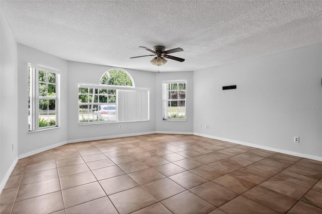 2016 ROYAL BAY BOULEVARD 103, Kissimmee, FL 34746