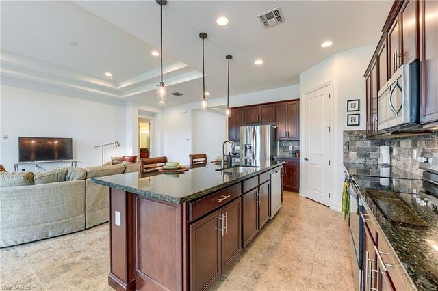 9209 Woodhurst DR, Naples, FL 34120