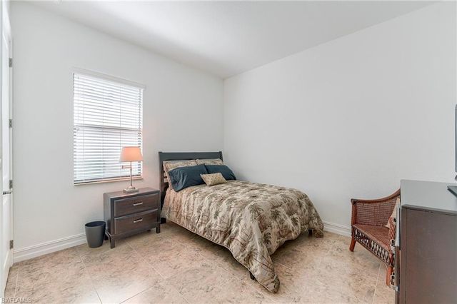9209 Woodhurst DR, Naples, FL 34120
