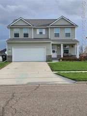 683 Goldfinch Lane, Milan, MI 48160