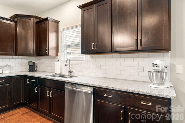 805 Scenic Way, Matthews, NC 28104