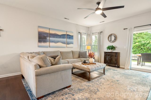 805 Scenic Way, Matthews, NC 28104