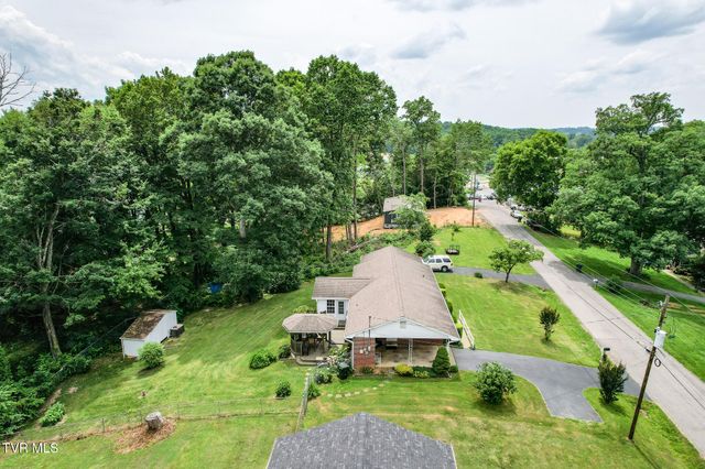 126 Poplar Hill Drive, Johnson City, TN 37604