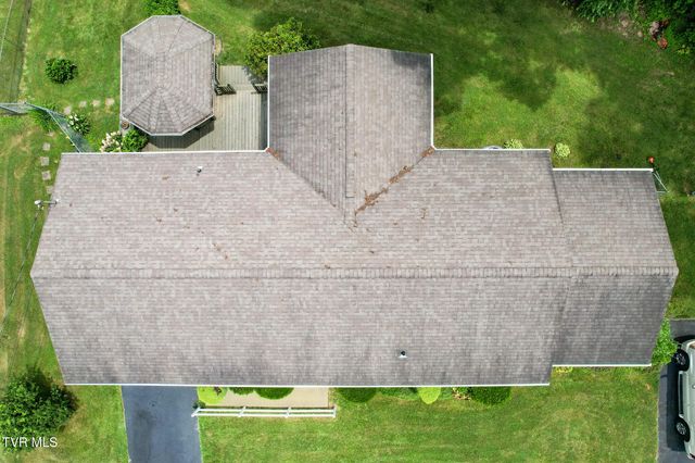 126 Poplar Hill Drive, Johnson City, TN 37604