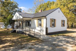 615 Ritters Lake Road, Greensboro, NC 27406