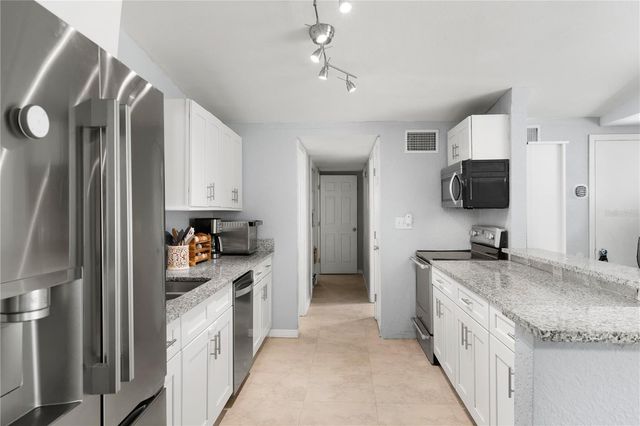115 TEN OAK PLACE, Valrico, FL 33594