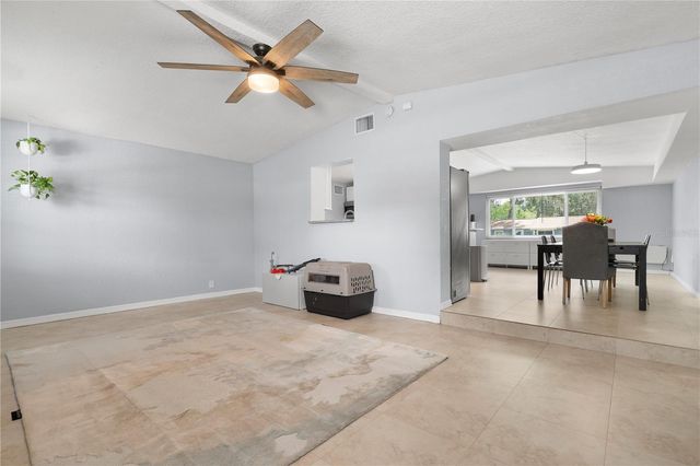 115 TEN OAK PLACE, Valrico, FL 33594