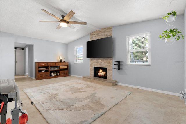 115 TEN OAK PLACE, Valrico, FL 33594