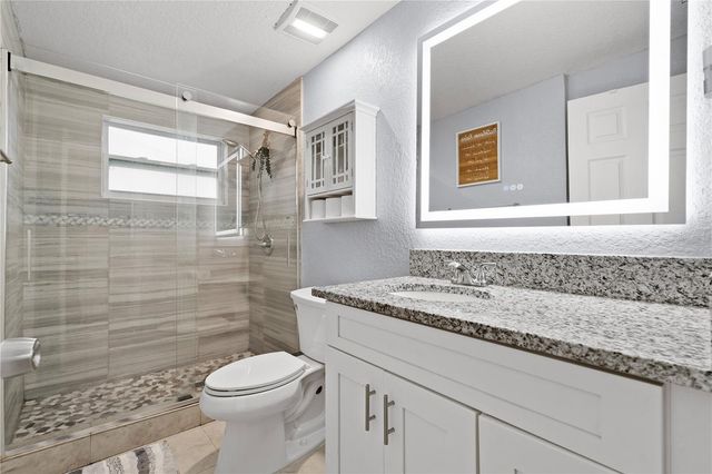 115 TEN OAK PLACE, Valrico, FL 33594