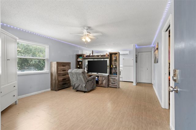 115 TEN OAK PLACE, Valrico, FL 33594