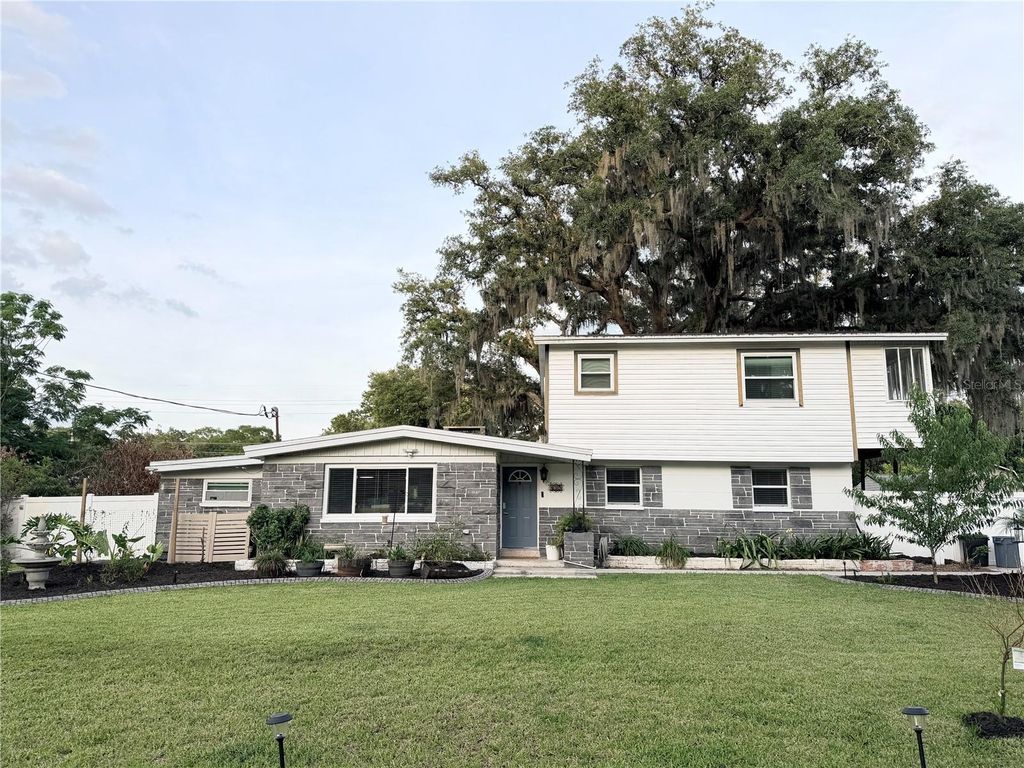 115 TEN OAK PLACE, Valrico, FL 33594