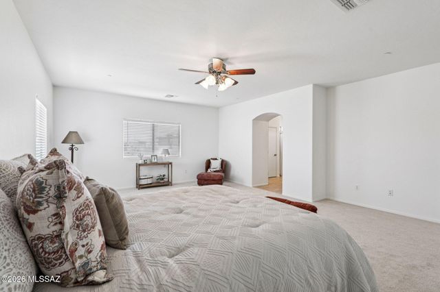 11372 W Smooth Pumice Street, Marana, AZ 85658