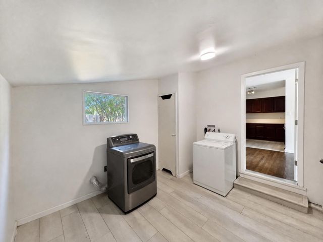 700 Pine Street, Hurst, TX 76053