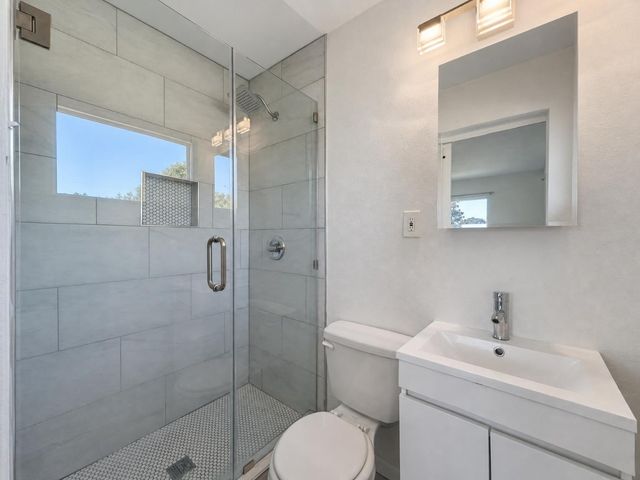 700 Pine Street, Hurst, TX 76053