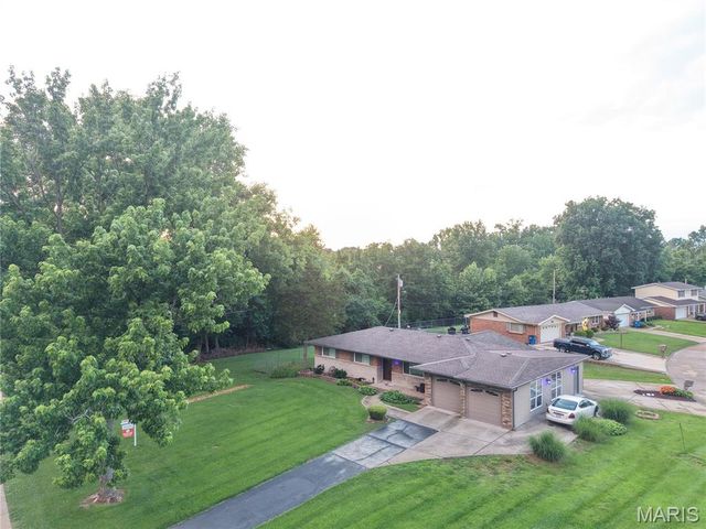 1227 Trampe Avenue, Unincorporated, MO 63138