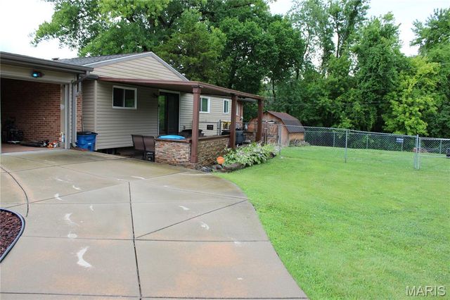 1227 Trampe Avenue, Unincorporated, MO 63138