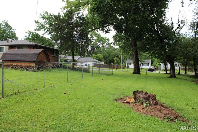 1227 Trampe Avenue, Unincorporated, MO 63138