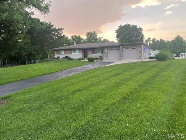 1227 Trampe Avenue, Unincorporated, MO 63138