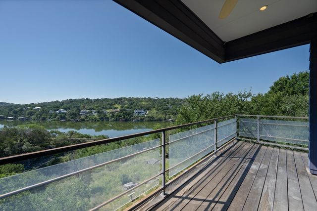401 Crestview DR, Marble Falls, TX 78654