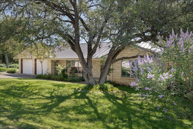 401 Crestview DR, Marble Falls, TX 78654