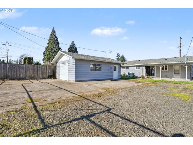 325 W N St, Springfield, OR 97477