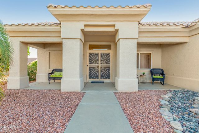 15919 W FALCON RIDGE Drive, Sun City West, AZ 85375