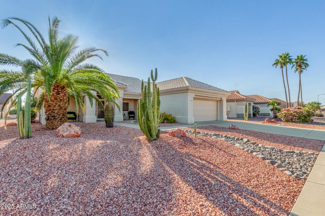 15919 W FALCON RIDGE Drive, Sun City West, AZ 85375