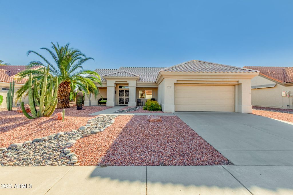 15919 W FALCON RIDGE Drive, Sun City West, AZ 85375