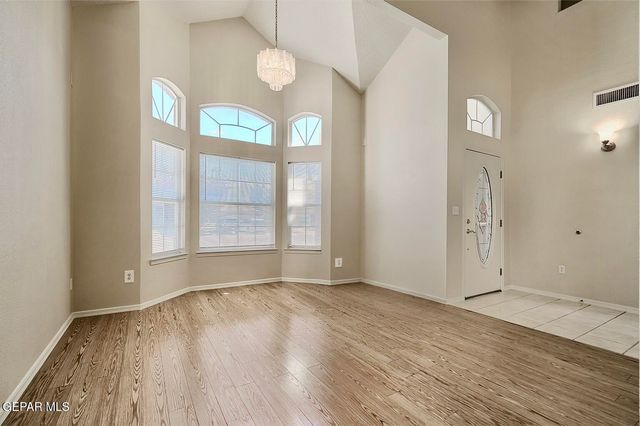 12645 SUN HAVEN Drive, El Paso, TX 79938