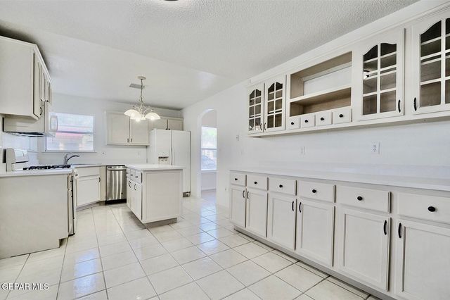 12645 SUN HAVEN Drive, El Paso, TX 79938
