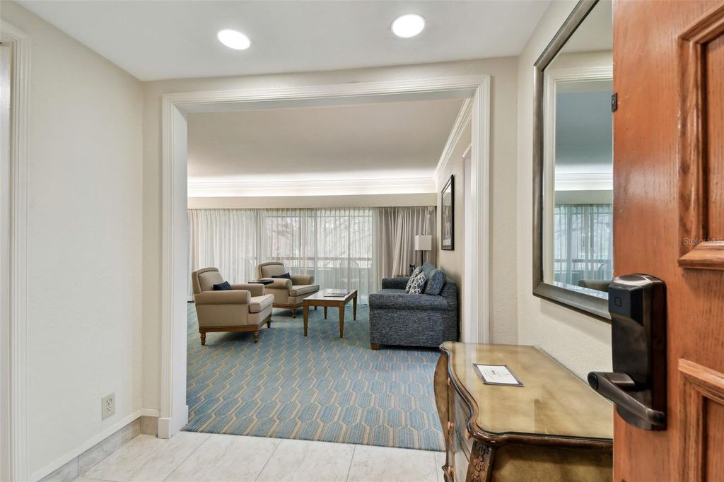 Image 11 of property listing at 36750 US 19 N 06211, Palm Harbor, FL 34684