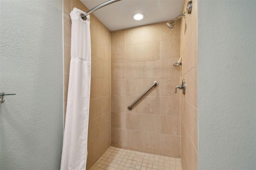Image 29 of property listing at 36750 US 19 N 06211, Palm Harbor, FL 34684