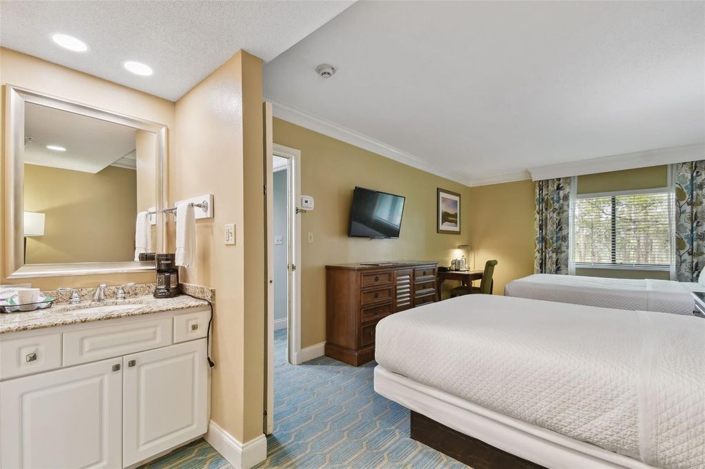 Image 32 of property listing at 36750 US 19 N 06211, Palm Harbor, FL 34684