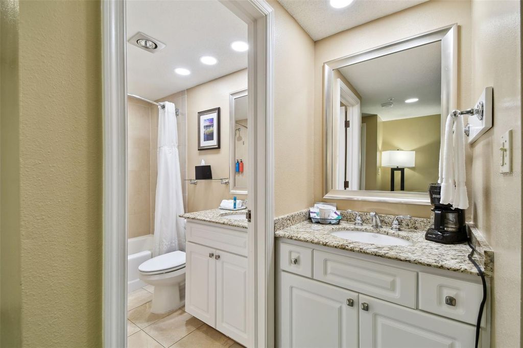 Image 38 of property listing at 36750 US 19 N 06211, Palm Harbor, FL 34684